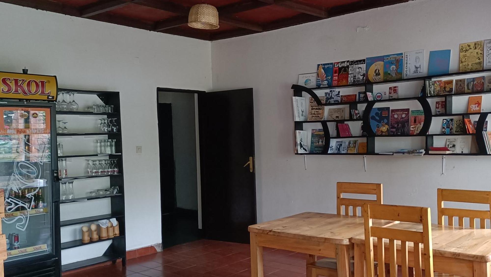 Colibri Taverne & Guest House Gisenyi Eksteriør billede